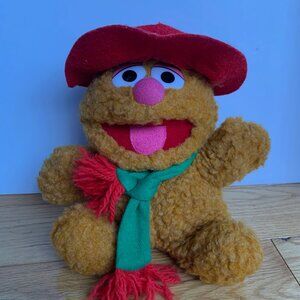 Vintage Fozzie Bear Plush – Holiday Outfit – 1980s Style